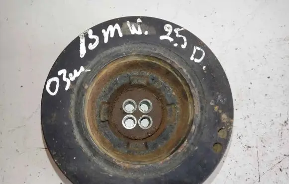 BMW 5 E39 Crankshaft pulley