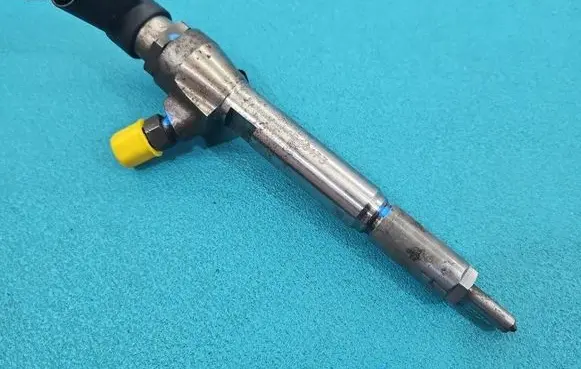 Renault Megane III Fuel injector 8200294788 IMPRK1548173