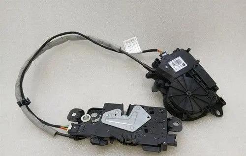 BMW M5 F90 Tailgate/trunk/boot lock/catch/latch 7383561
