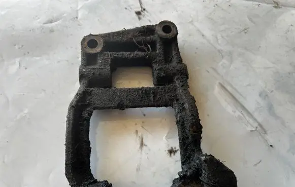 Nissan Patrol Y61 other engine part