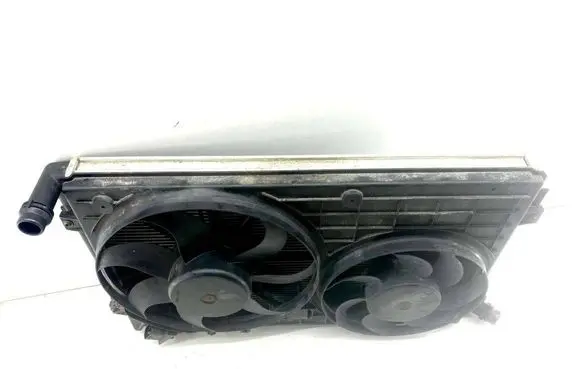 Volkswagen Caddy Radiator set 1K0145803H 1K0121207T 038906051B
