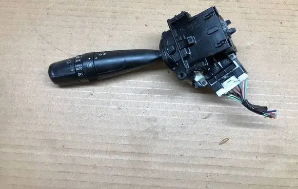 Suzuki Vitara (LY) Headlight wiper switch 