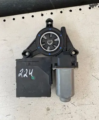 Volkswagen Golf V Front door window regulator motor 1K0959793J 05075710 10120707031262