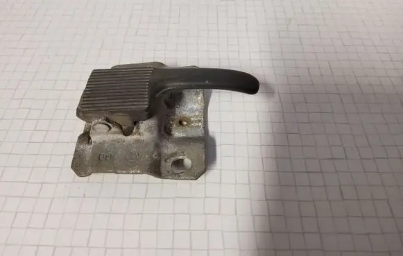 Volkswagen I LT Front door interior handle