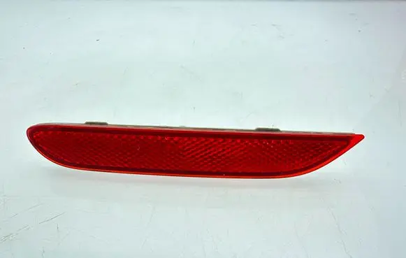 Nissan Juke II F16 Rear tail light reflector 18165