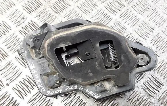 Opel Astra H Tail light bulb cover holder 16139200