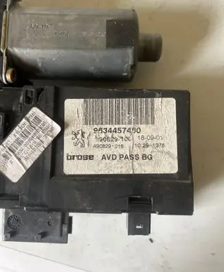Peugeot 307 Front door window regulator motor 9634457480 990829100 A90829016