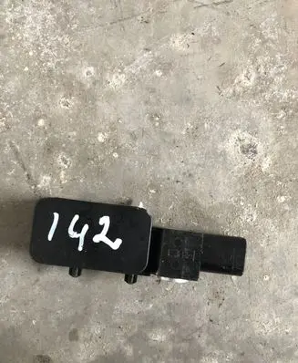 KIA Magentis Airbag deployment crash/impact sensor 959202G000 13070103 V2902ZVBH39L