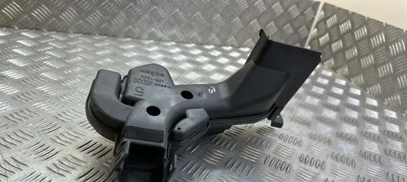 Nissan Qashqai Air intake duct part 4ED0C