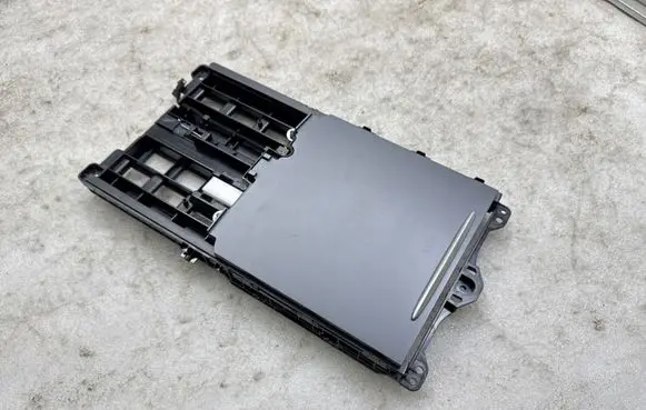 Tesla Model Y Dashboard storage box/compartment 175551500B 175551900A