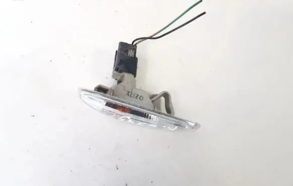 Mazda 6 Front fender indicator light p7389l A048099