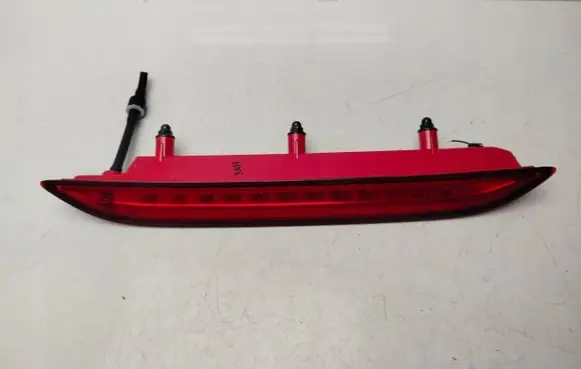 KIA Rio Third/center stoplight 