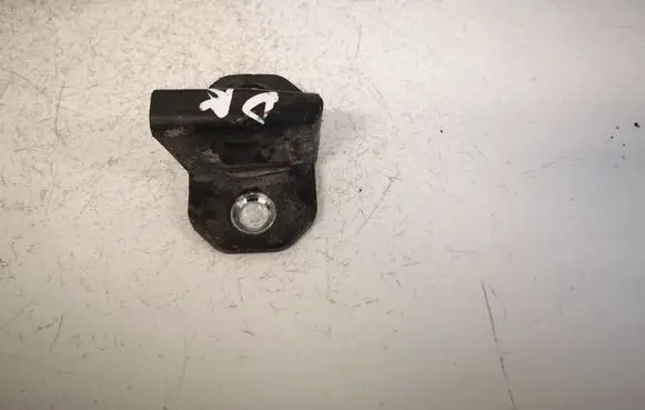 Mercedes-Benz E W211 Front door lock loop/hook striker A2037200004