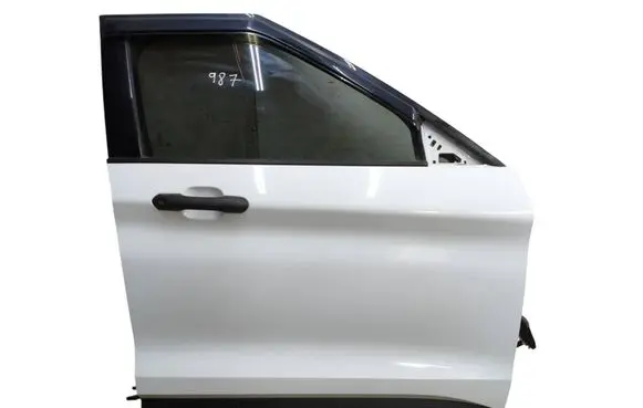 Ford Explorer VI Front door 