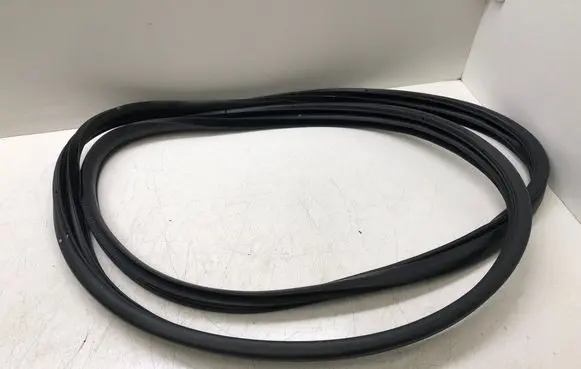 Mazda CX-3 Rubber seal rear door 