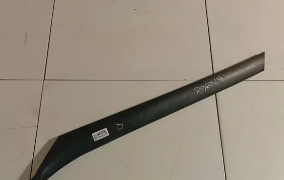 Ford Transit Windshield trim G06C11V03682