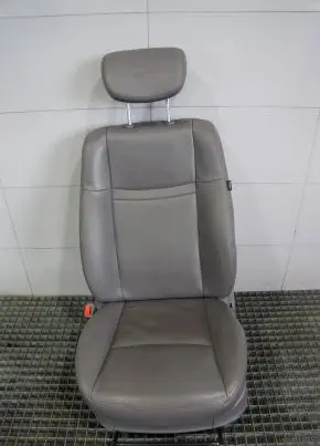 SsangYong Rodius Front driver seat 