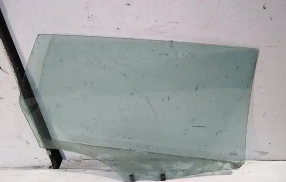 Peugeot 407 Rear door window glass