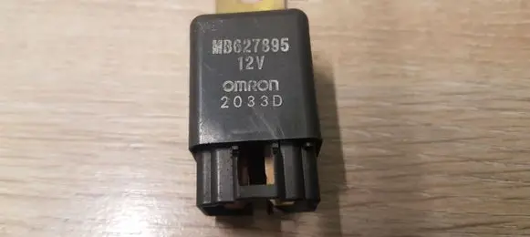 Mitsubishi Pajero Other relay MB627895