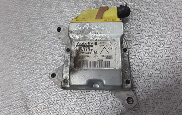 Renault Laguna II Airbag control unit/module 601958800 8200138952