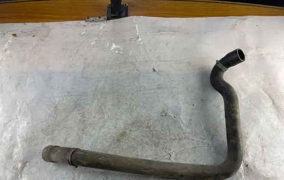 Seat Ibiza III (6L) Engine coolant pipe/hose 6Q0122051 6Q0122051AK