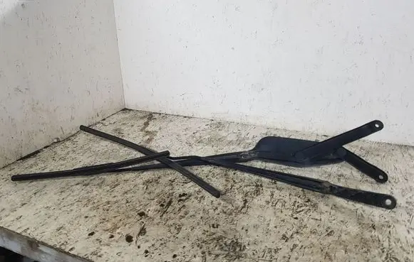 Nissan Almera Tino Windshield/front glass wiper blade 