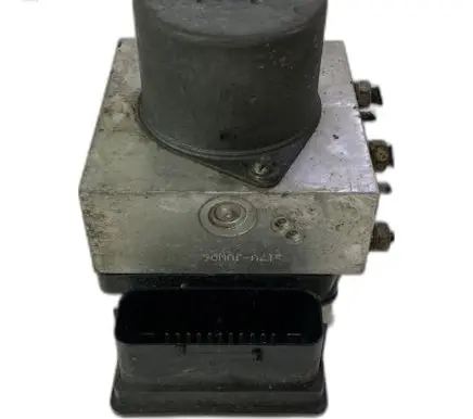 Mini One - Cooper R56 Master brake cylinder 6790381