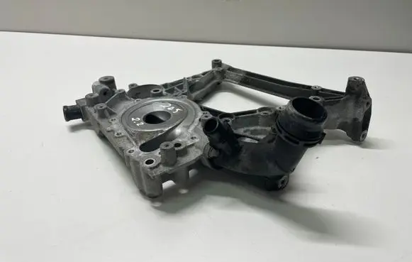 Mercedes-Benz C W205 other engine part A6512010300