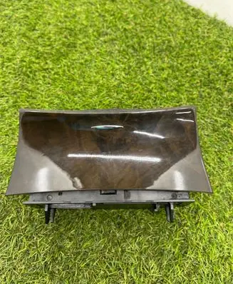 Mercedes-Benz CLS AMG C219 Car ashtray A2118101330