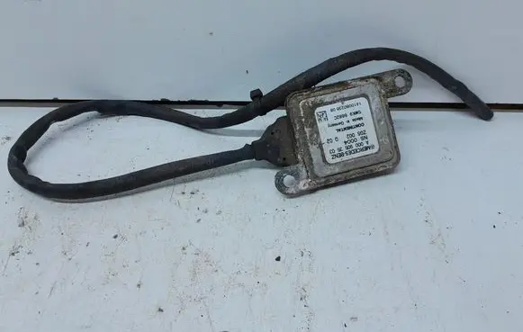 Mercedes-Benz C W205 Lambda probe sensor A0009053503 5WK96682C