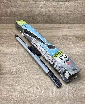 Citroen C3 Windshield/front glass wiper blade 6423E1