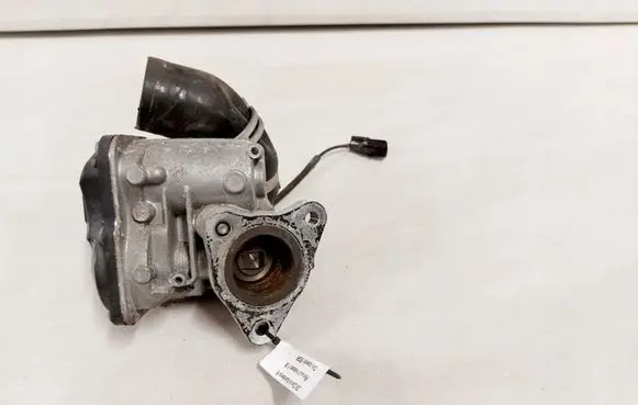 Dacia Sandero EGR valve 147102557R