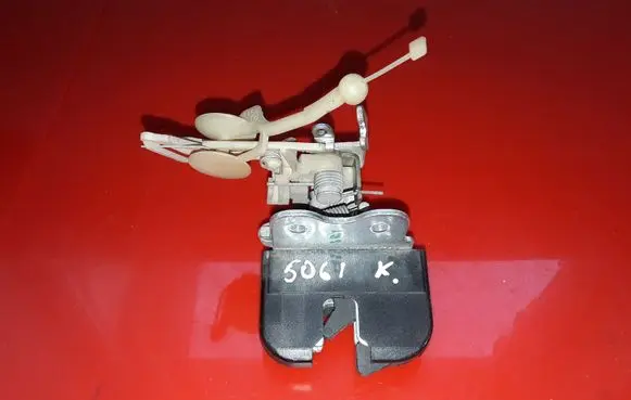 Mercedes-Benz C W203 Seat back rest lock catch A2039200372