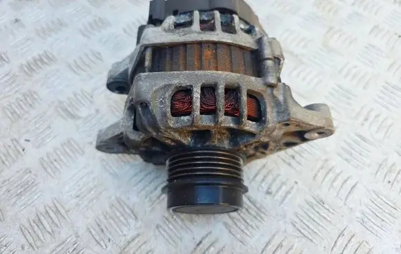 Hyundai i20 (PB PBT) Generator/alternator 3730003600