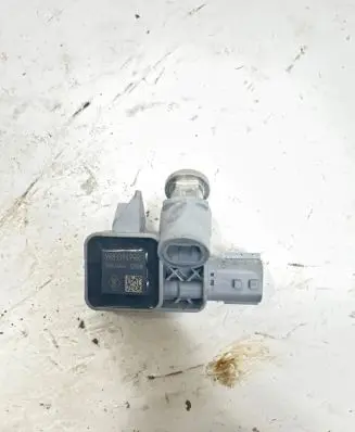 Renault Zoe Airbag deployment crash/impact sensor 988339499R 5WK44444 020318