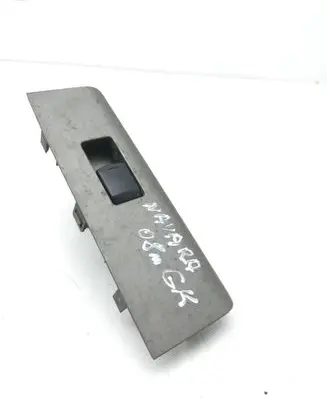 Nissan Navara D40 Electric window control switch 829614X60A