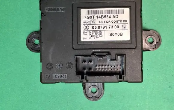 Ford Mondeo MK IV Door control unit/module 7G9T14B534AD 0507917300 14C236AC
