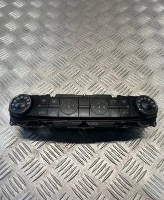 Mercedes-Benz E W211 Climate control unit 2118300190