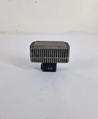 Opel Signum Glow plug pre-heat relay 55354141