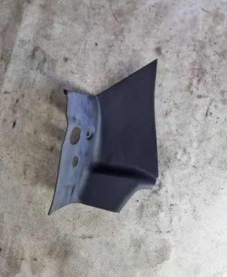 Ford Kuga I Rear/tail light trim molding 8V4113N553A D2L4A