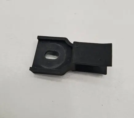 Radiator mount bracket