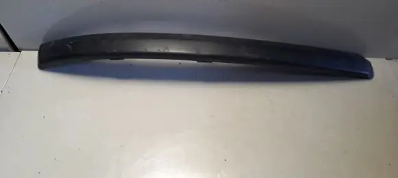 Front bumper splitter molding