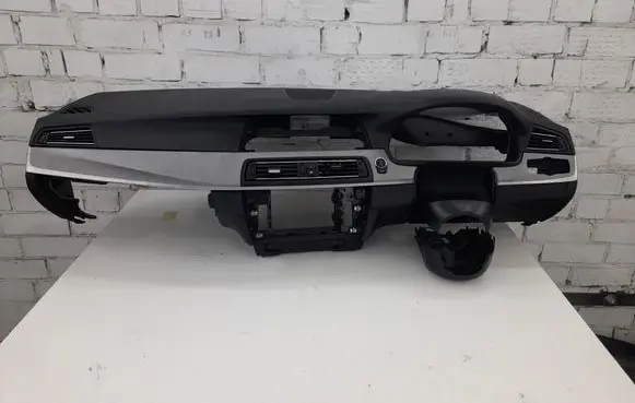 BMW 5 F10 F11 Dashboard