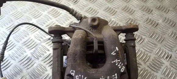 BMW 1 E81 E87 Front brake caliper