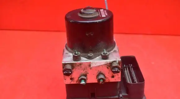 Peugeot 206 CC ABS Pump 9649026780