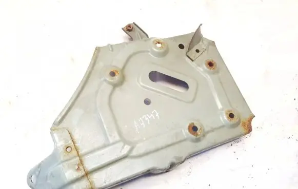 Honda CR-V Battery box tray 
