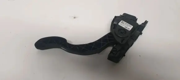 Volvo V70 Accelerator throttle pedal 6G929F836BD 6PV00922001 C95YE02