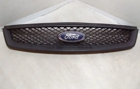 Ford Focus Front bumper upper radiator grill 4M518200AJ 4M518138AE