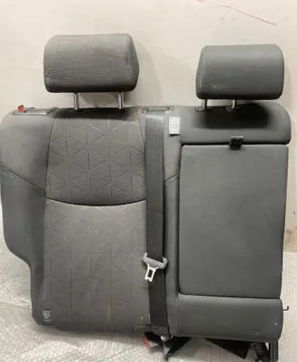 Toyota RAV 4 (XA50) Rear seat 