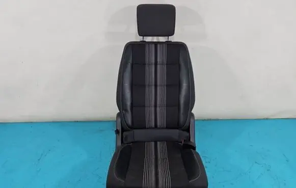 Volkswagen Touran I Second row seats IMPRK1411066